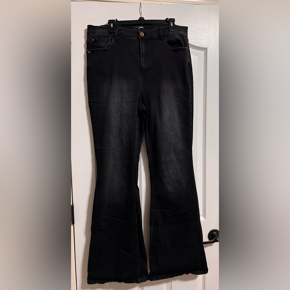 Fashion Nova Black Bootleg Jeans